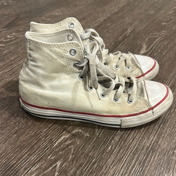 Kids High-Top Converse/Chuck Taylors - Picture 5 of 6